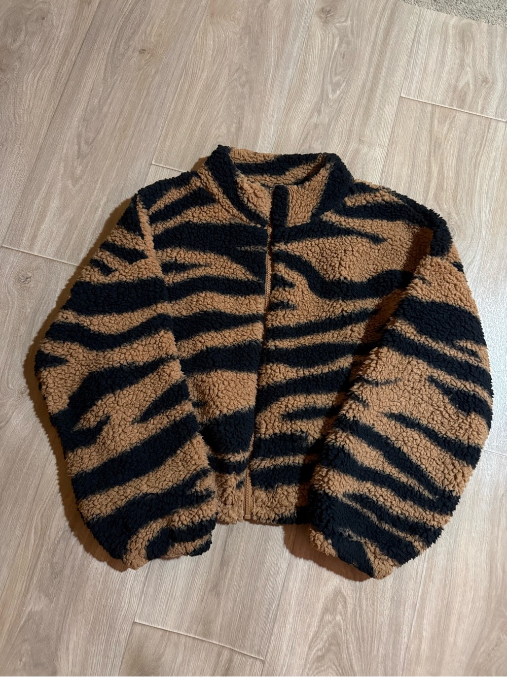 Express Tiger Print Sherpa Jacket M